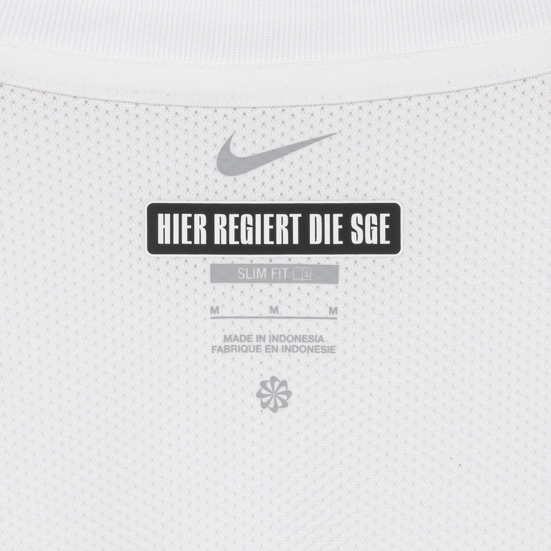 2024-25 Eintracht Frankfurt Home Kit